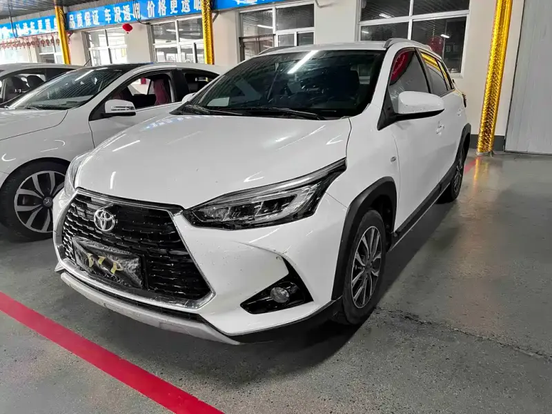 Toyota Yaris L