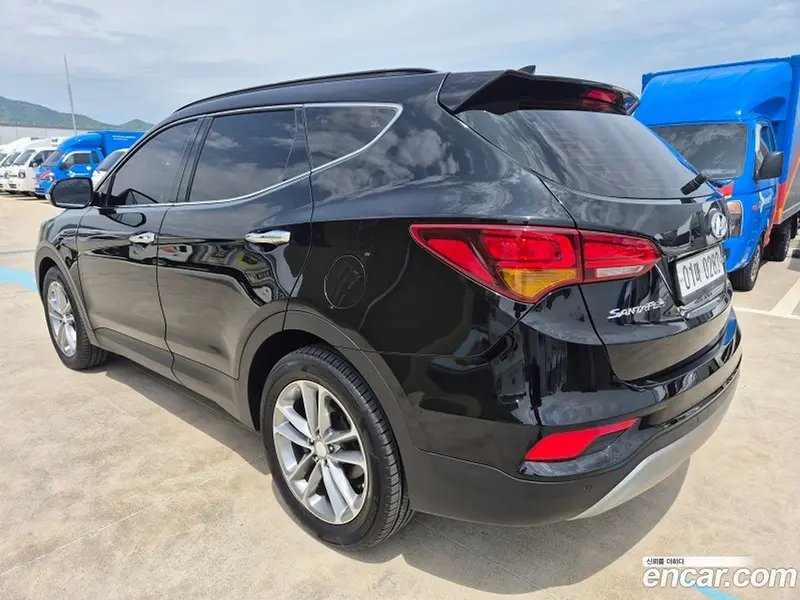 Hyundai Santa Fe (Santafe)