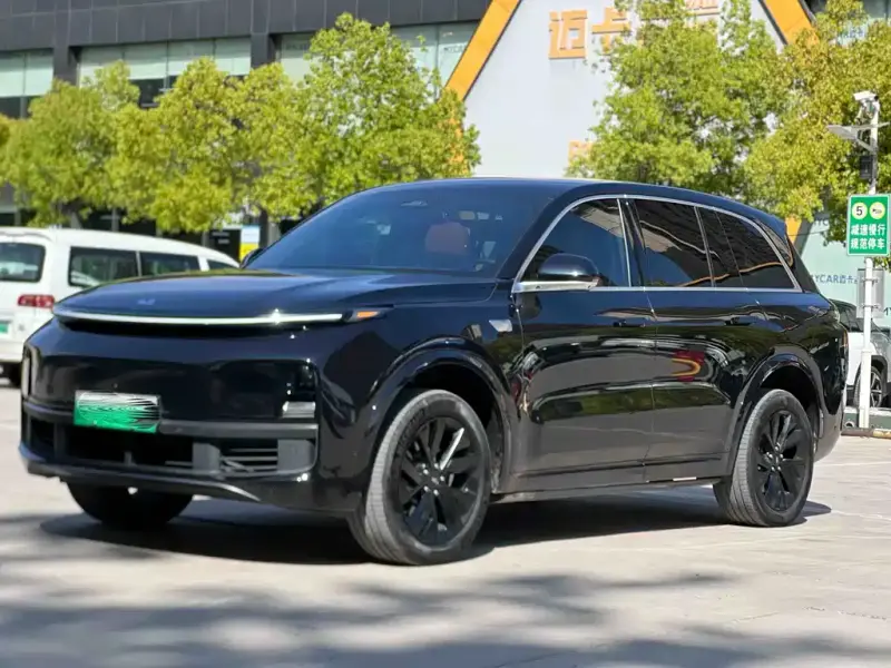 Li Auto L8