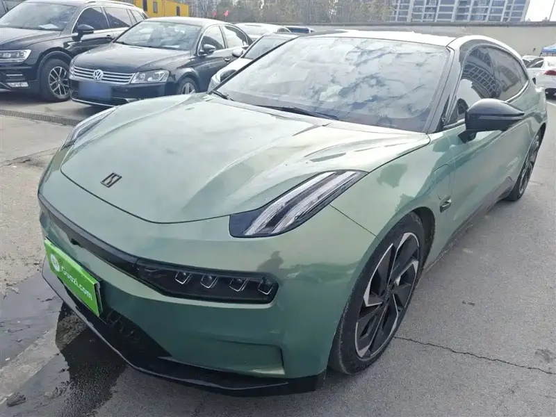 Zeekr 001