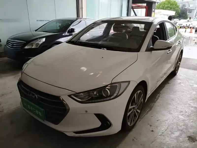 Hyundai Elantra