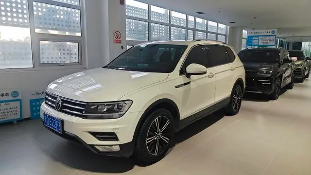 Volkswagen Tiguan L