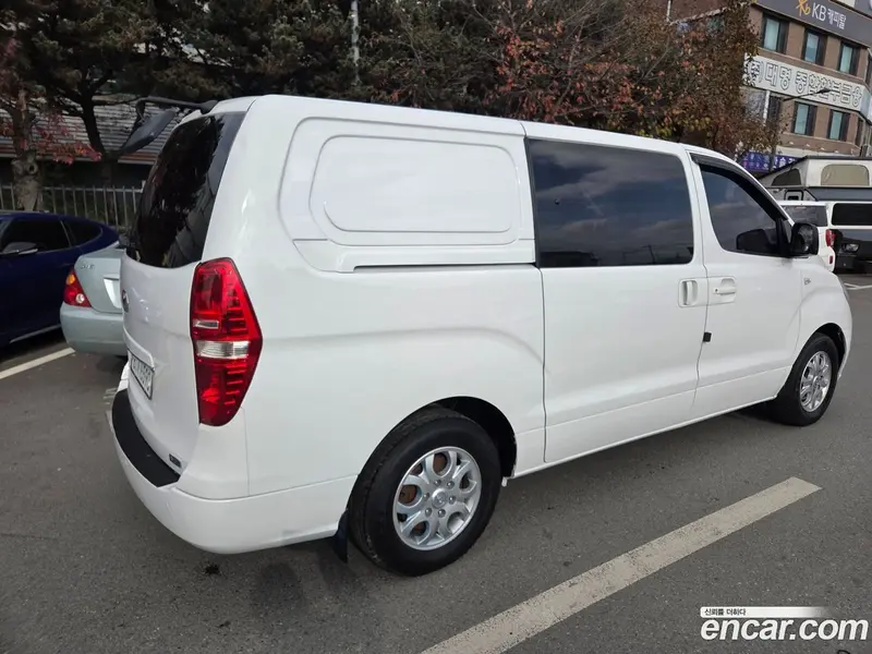 Hyundai H-1
