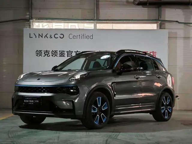 Lynk & Co 01