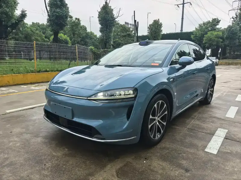 Luxeed Zhijie R7