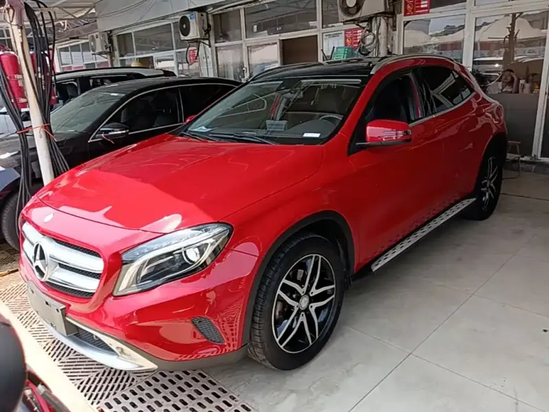 Mercedes-Benz GLA