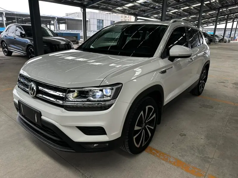 Volkswagen Tharu