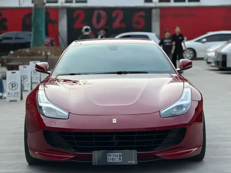 Ferrari GTC4Lusso