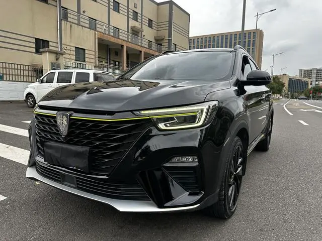 Roewe MG HS (RX5)