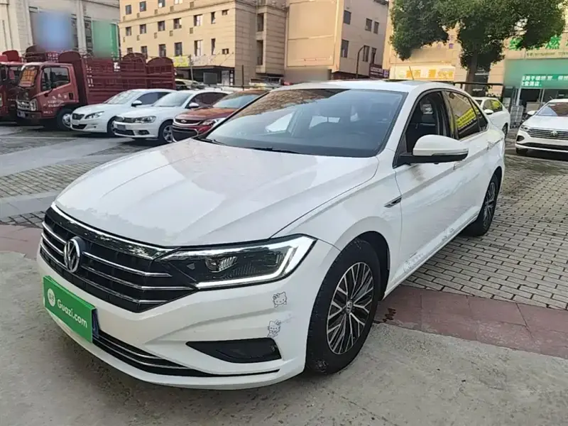 Volkswagen Sagitar