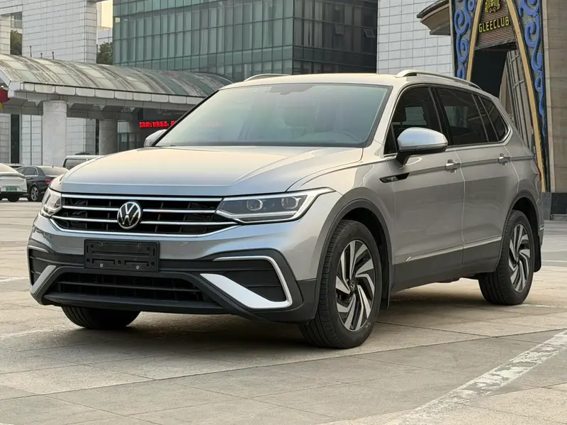 Volkswagen Tiguan L