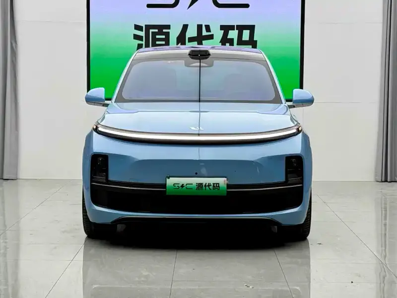 Li Auto L8