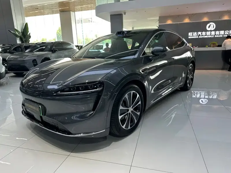 Luxeed Zhijie R7
