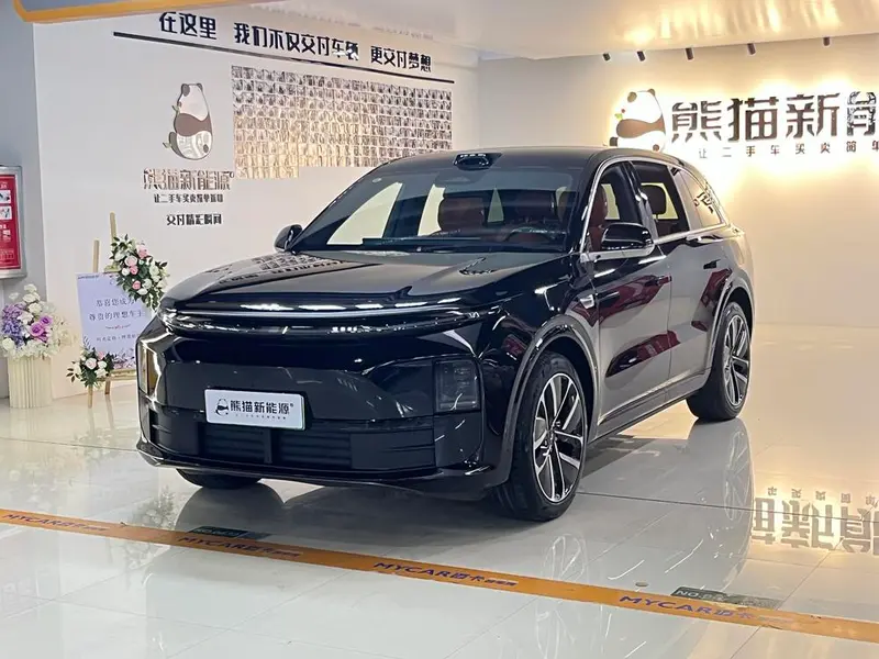 Li Auto L6