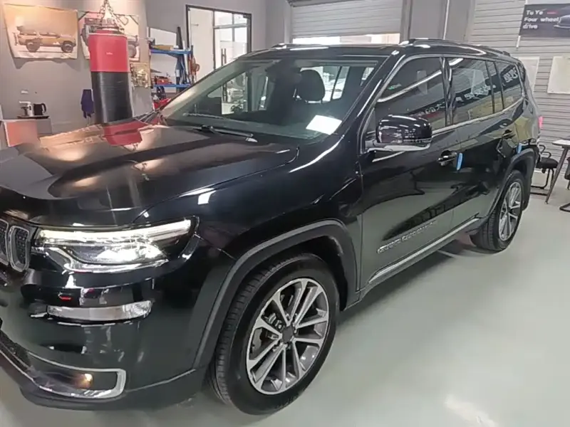 Jeep Grand Commander