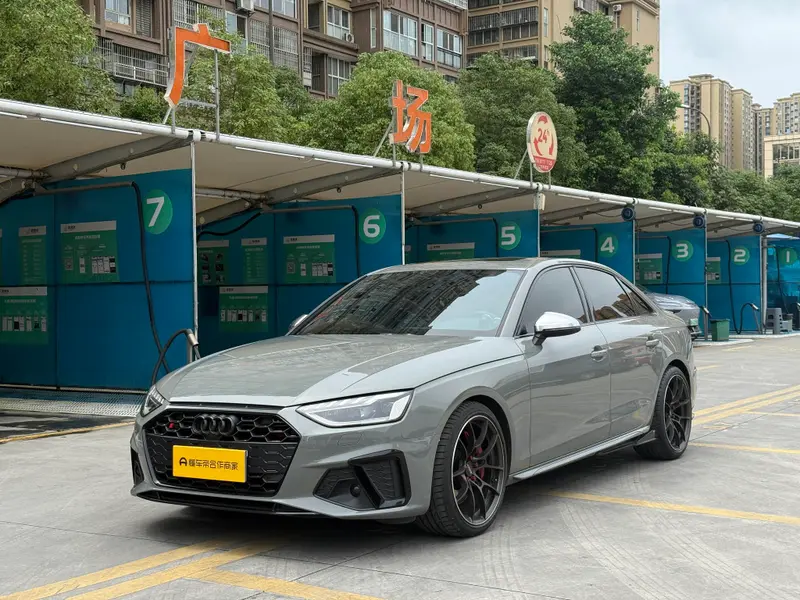 Audi S4