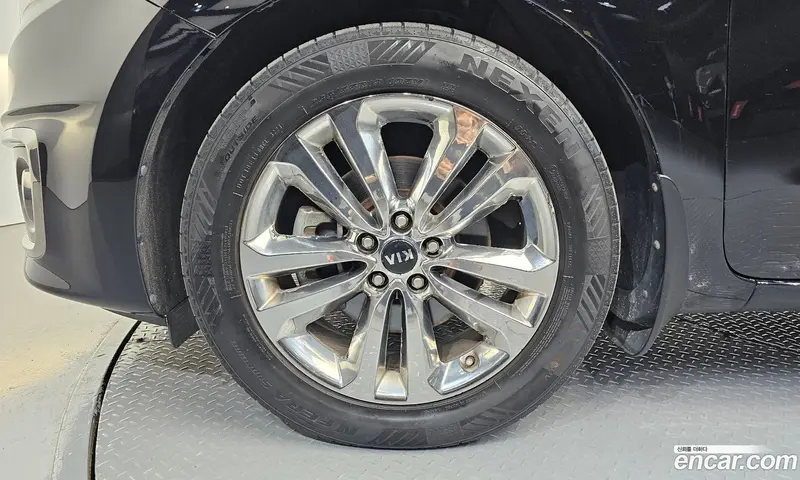 Kia Carnival (Canival)