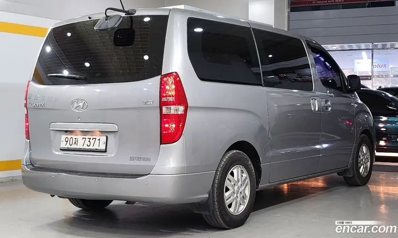 Hyundai H-1 (Starex)