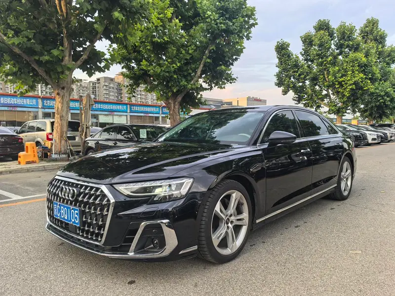 Audi A8