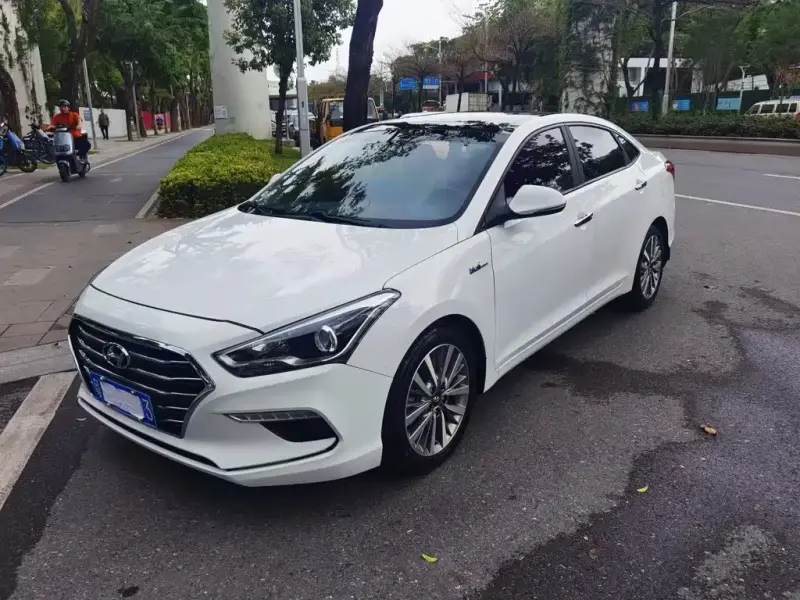 Hyundai Mistra