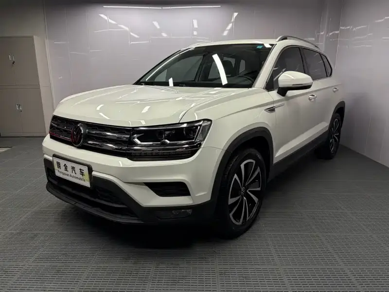 Volkswagen Tharu