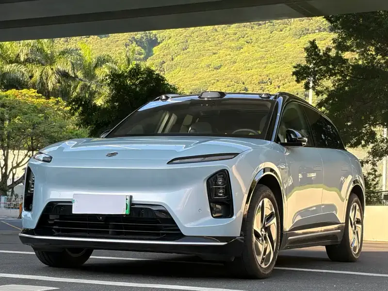 NIO ES6