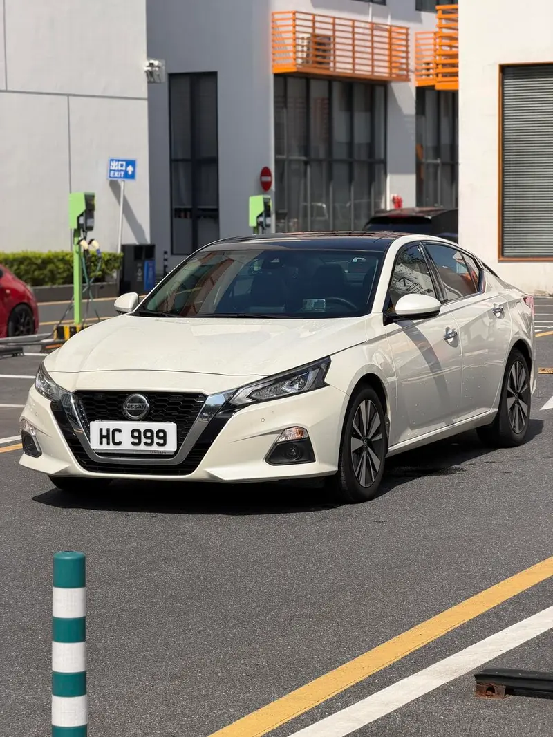 Nissan Teana