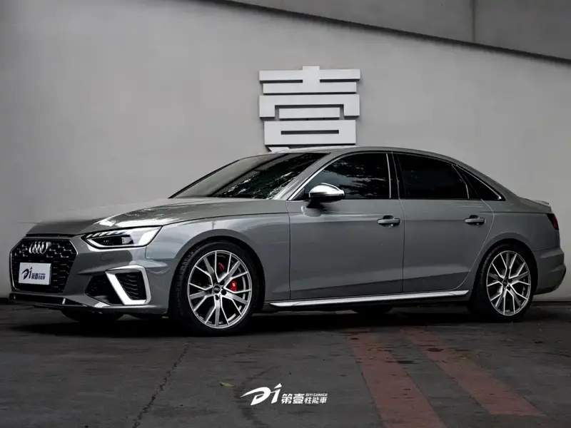 Audi S4