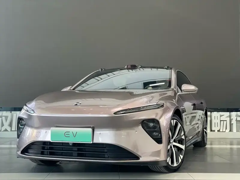 NIO ET7