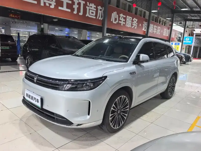 AITO M7