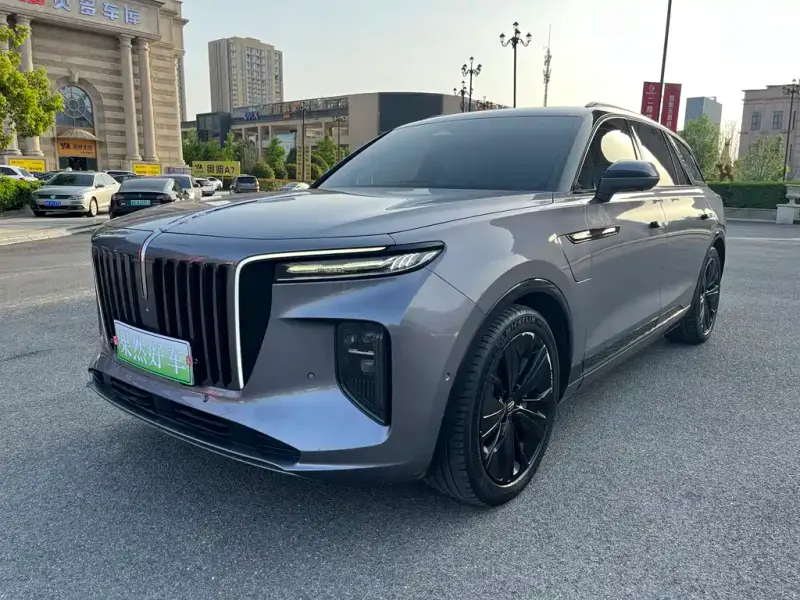 Hongqi E-HS9