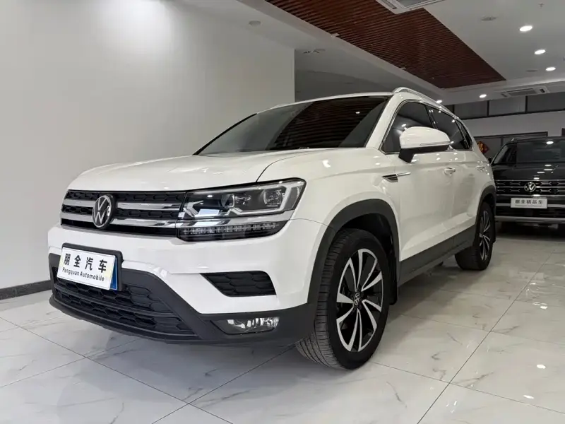 Volkswagen Tharu