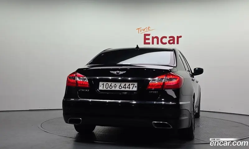 Hyundai Genesis
