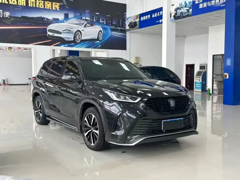 Toyota Crown Kluger