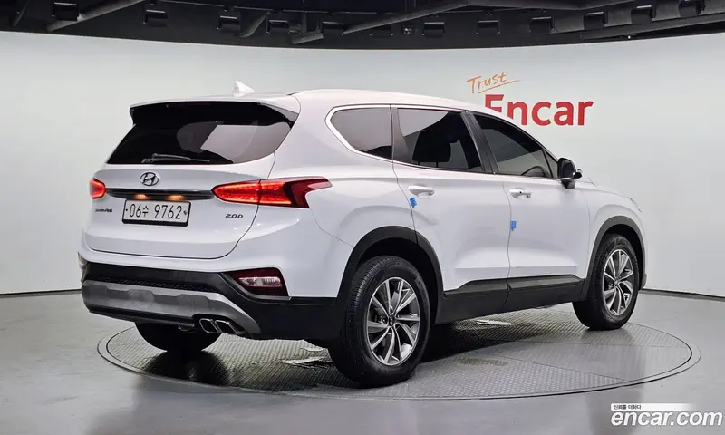 Hyundai Santa Fe (Santafe)