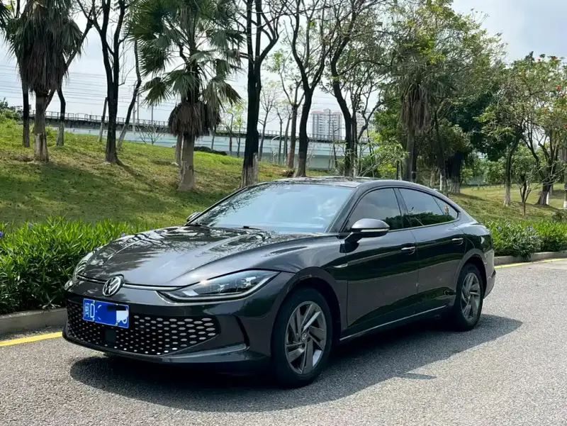 Volkswagen Lamando
