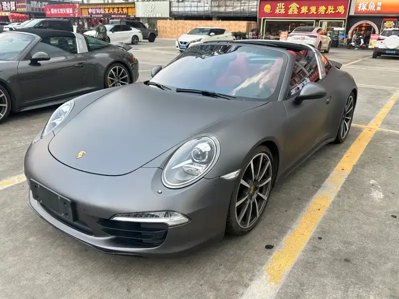 Porsche 911