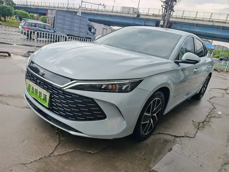 BYD Qin L