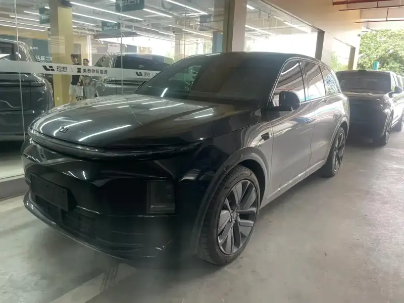 Li Auto L6