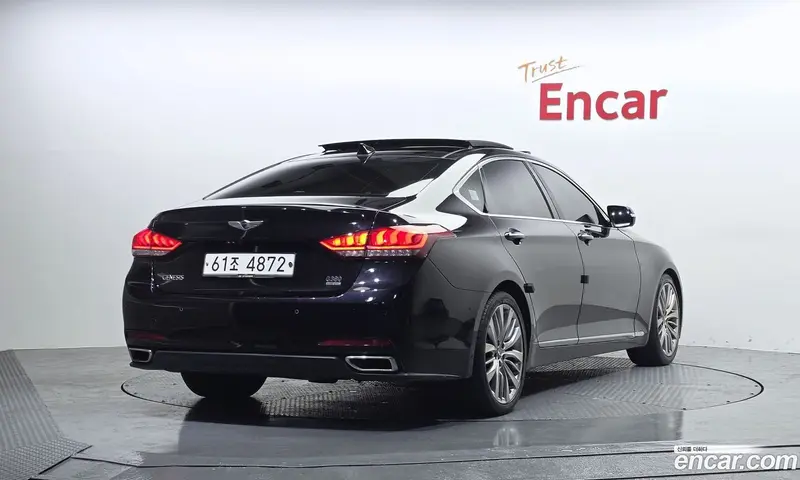 Hyundai Genesis