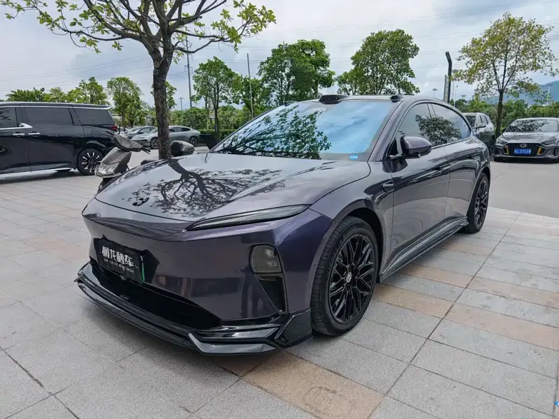 NIO ET5T