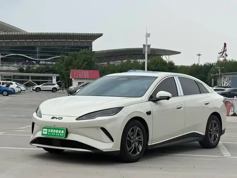 BYD Seal 06