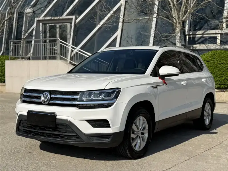 Volkswagen Tharu