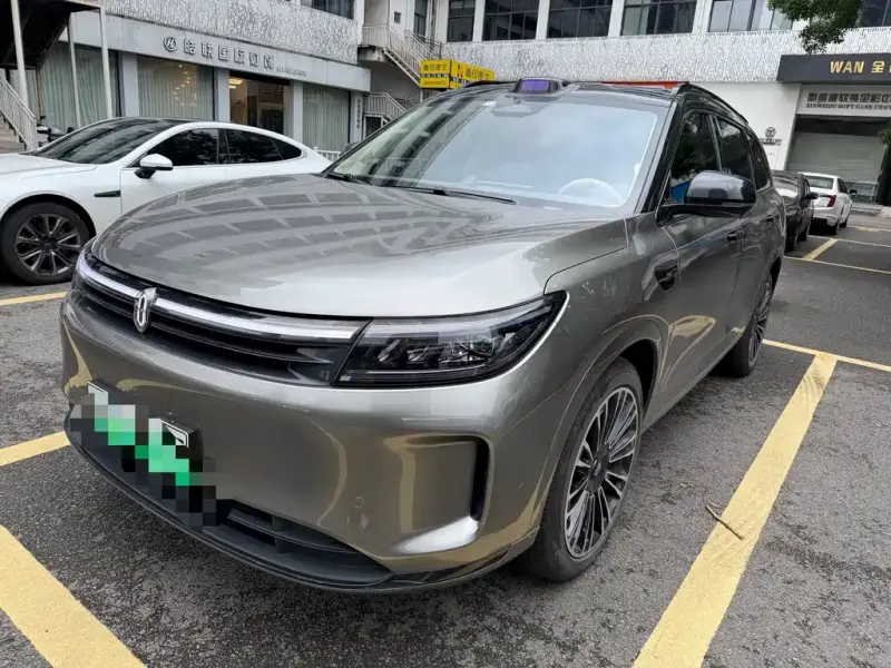 AITO M7