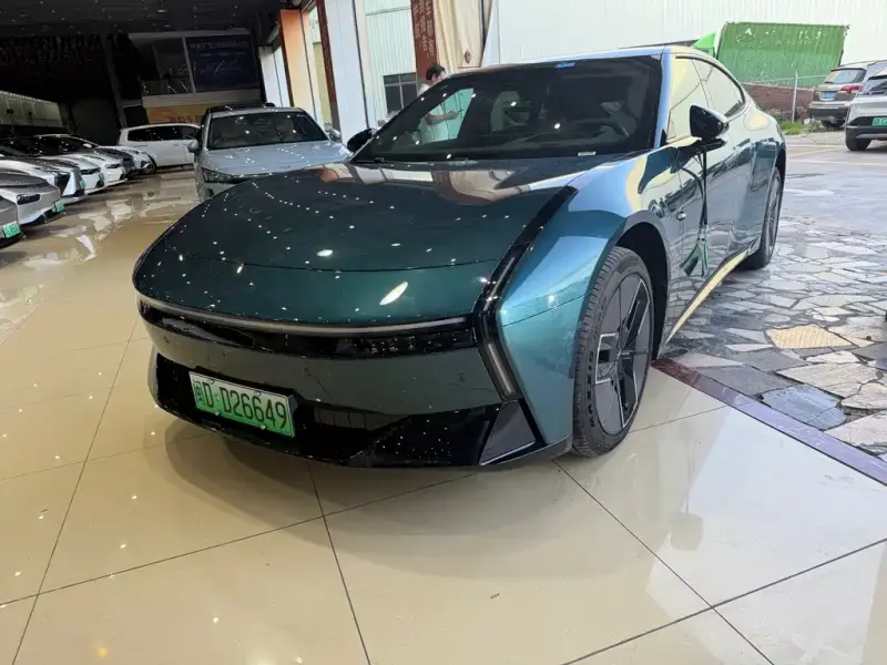 XPeng P7