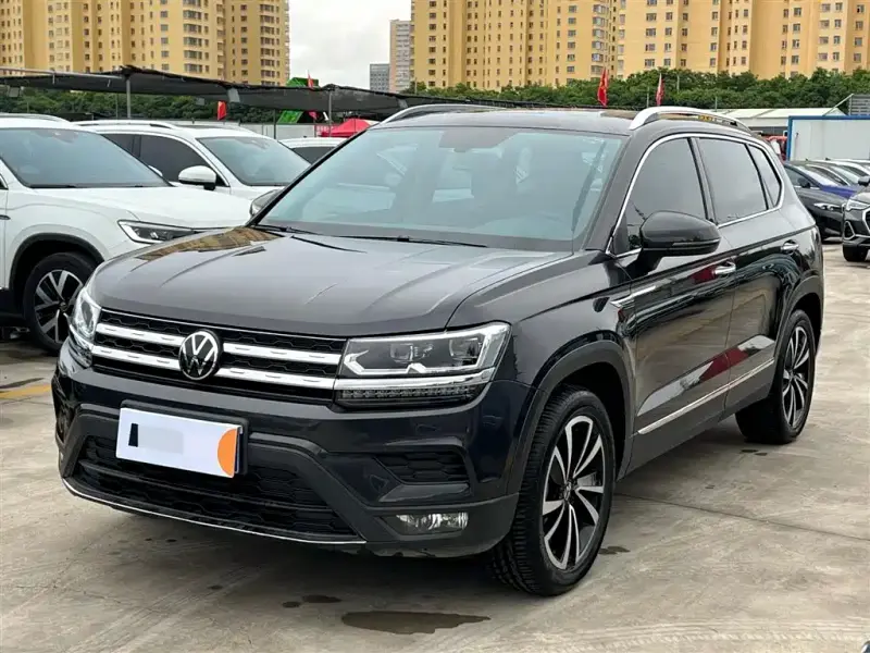 Volkswagen Tharu