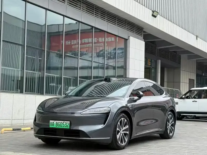 Luxeed Zhijie R7