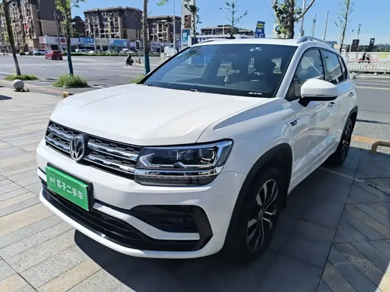 Volkswagen Tharu
