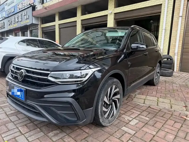 Volkswagen Tiguan L