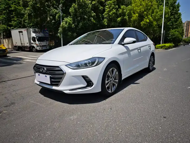 Hyundai Elantra